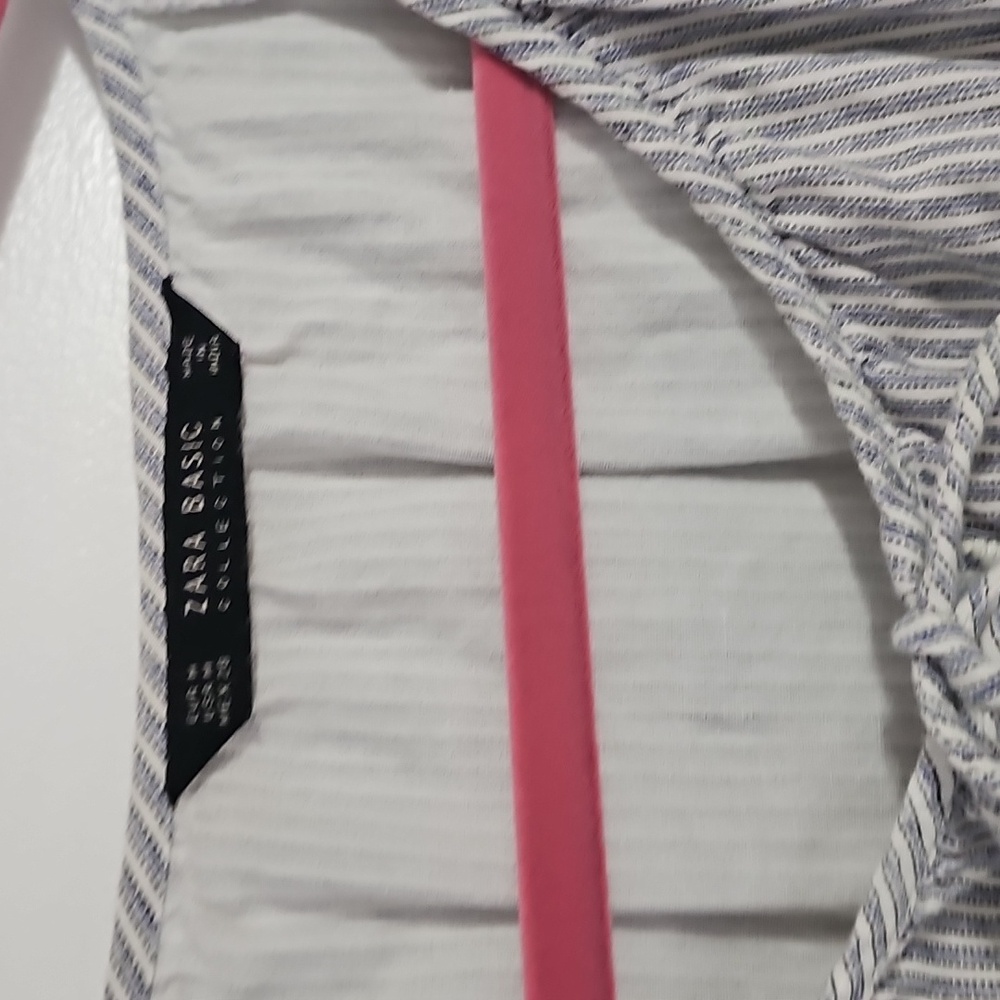 Zara Basic - Picture 3 of 5